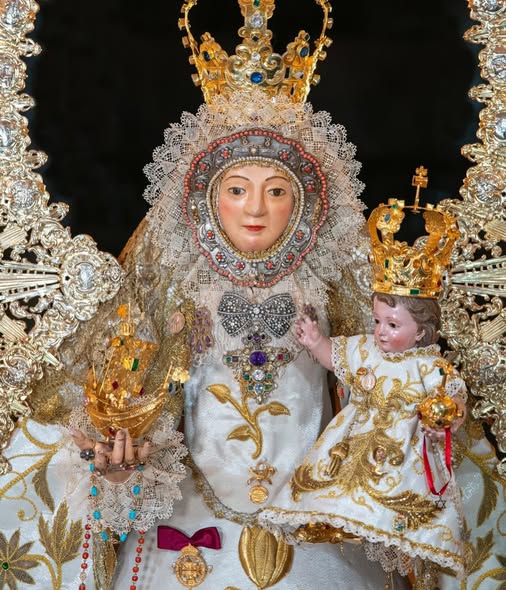 La Hermandad de Consolación denuncia el robo de un traje bordado del Niño Jesús en el Santuario de Utrera La Hermandad de Consolación denuncia el robo de un traje bordado del Niño Jesús en el Santuario de Utrera