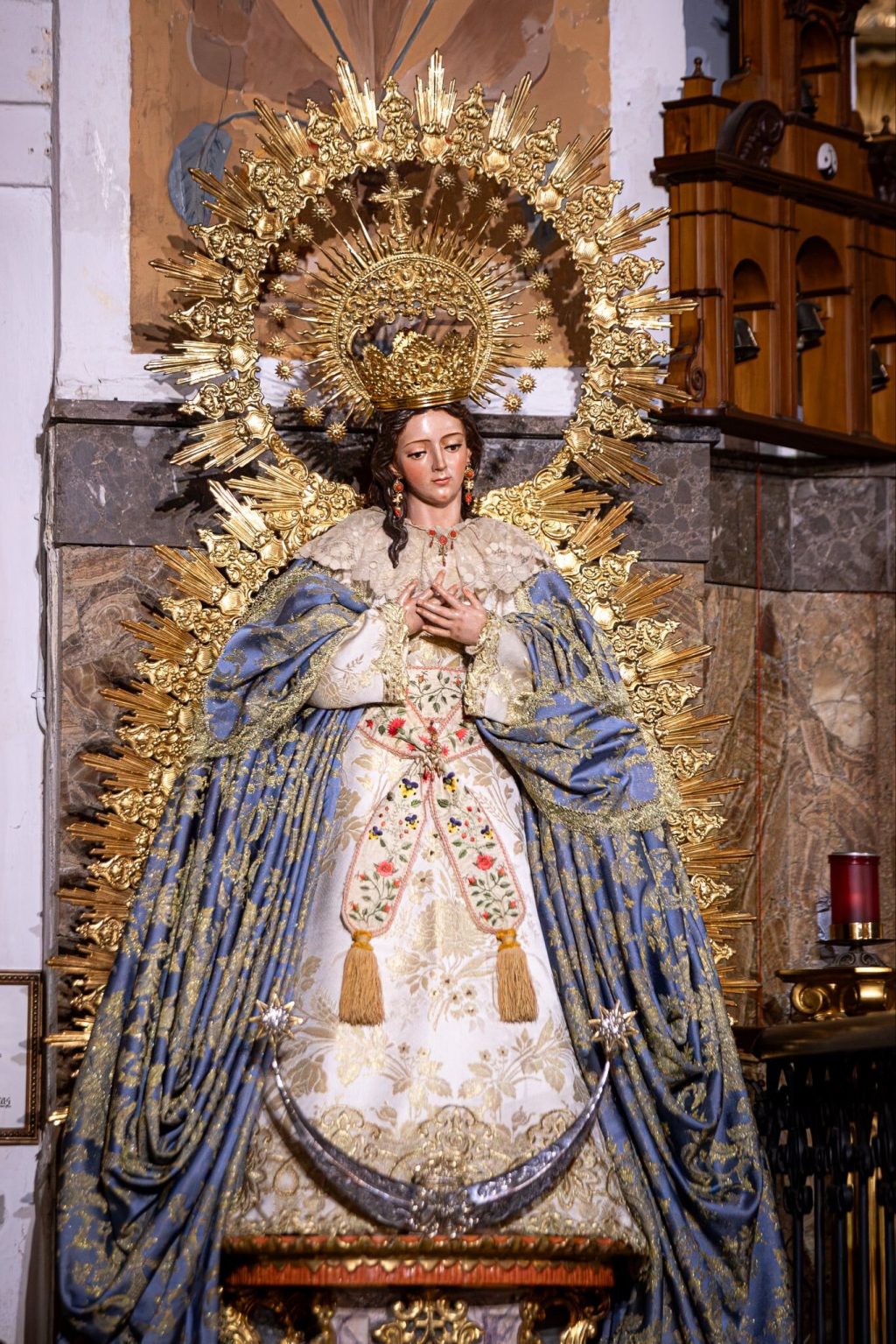 Nuestra Señora de la Paz, Reina de la Familia, se incorpora como nueva titular letífica de la Agrupación del Santo Ángel
